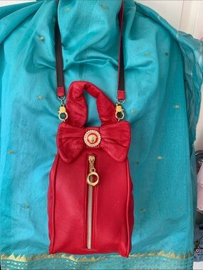 Vtg 80s genuine red leather bow GOLD Medusa Head Italy shoulder Handbag purse